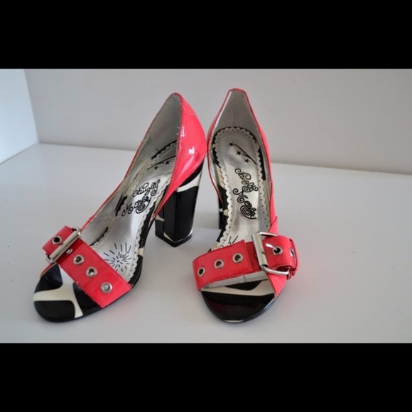 Naughty Monkey open toe pumps! - Picture 2 of 4